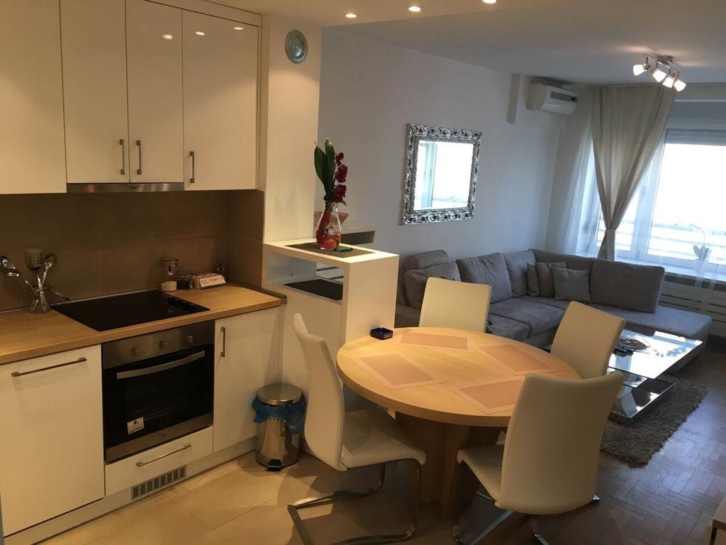 Apartment Gorki Belgrado Exterior foto